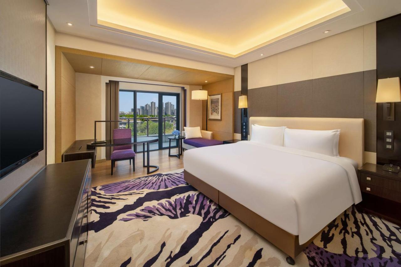 อู๋ฮั่น เหลียนโถว เพนนินซูลา โฮเต็ล แอนด์ รีสอร์ต Hotel อู่ฮั่น ภายนอก รูปภาพ