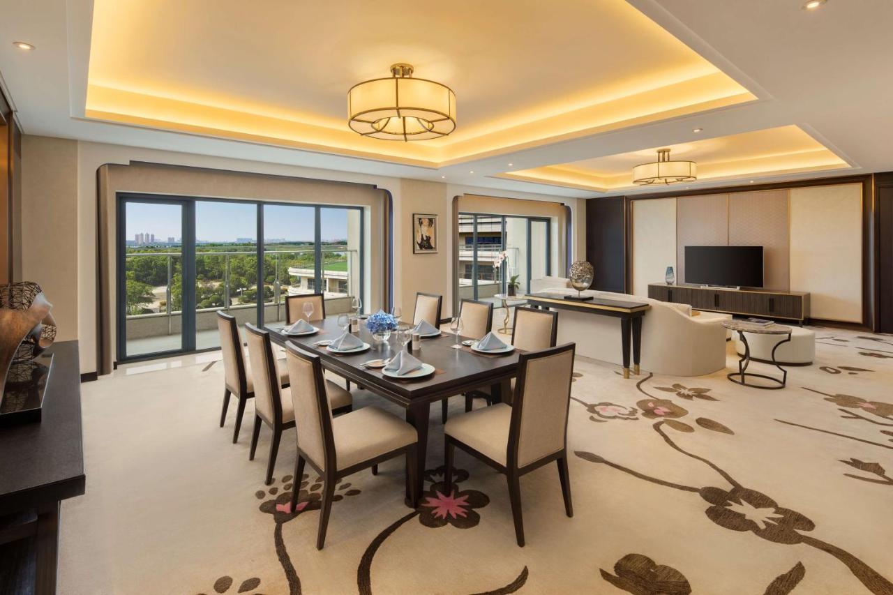 อู๋ฮั่น เหลียนโถว เพนนินซูลา โฮเต็ล แอนด์ รีสอร์ต Hotel อู่ฮั่น ภายนอก รูปภาพ