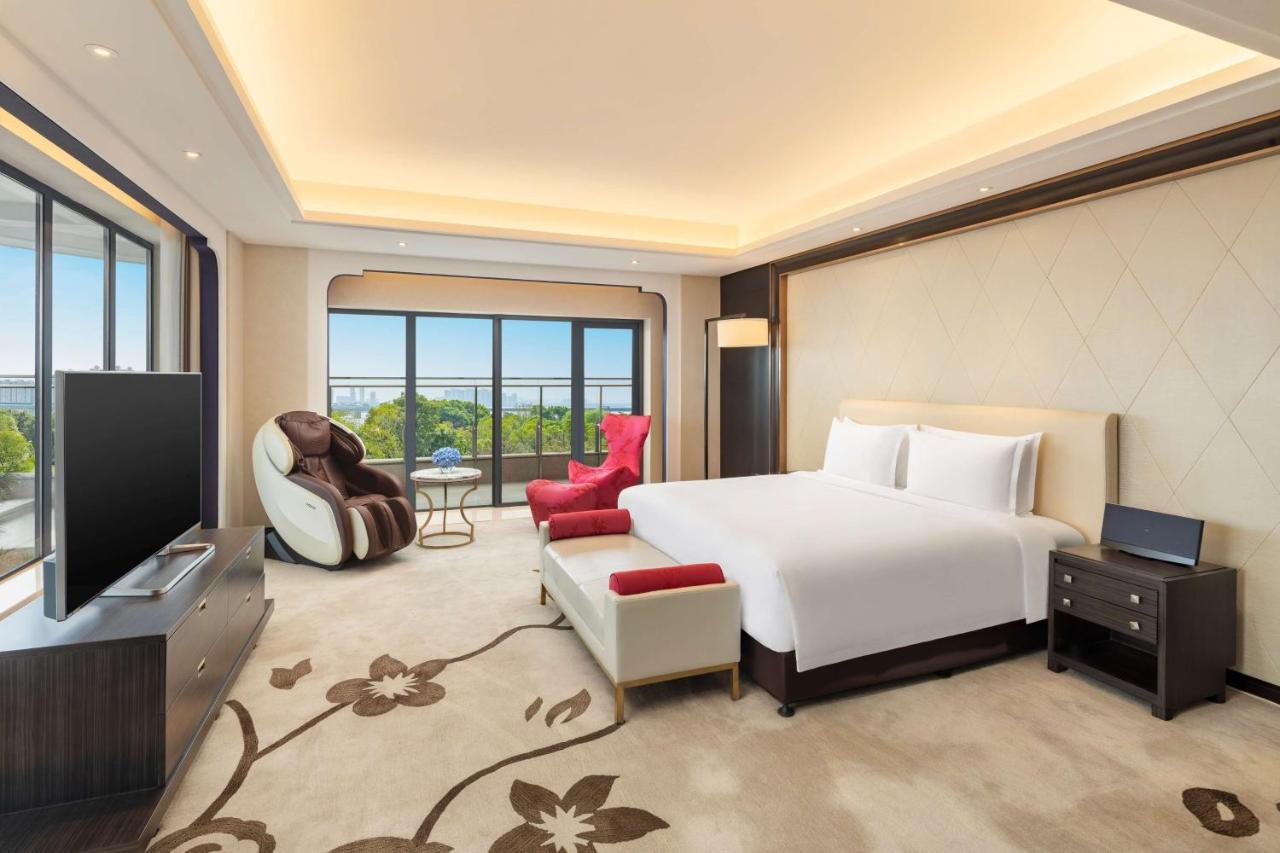 อู๋ฮั่น เหลียนโถว เพนนินซูลา โฮเต็ล แอนด์ รีสอร์ต Hotel อู่ฮั่น ภายนอก รูปภาพ