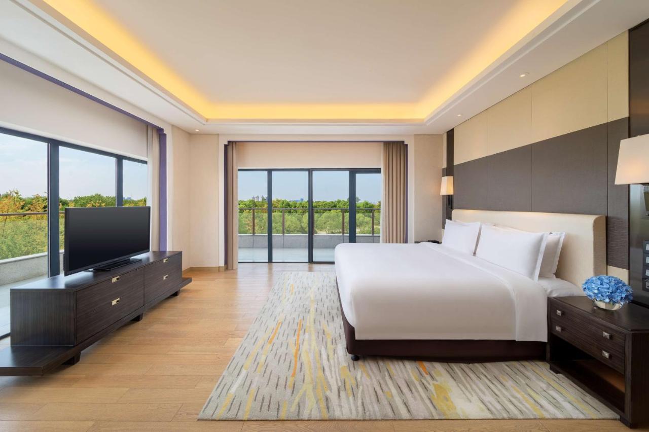 อู๋ฮั่น เหลียนโถว เพนนินซูลา โฮเต็ล แอนด์ รีสอร์ต Hotel อู่ฮั่น ภายนอก รูปภาพ